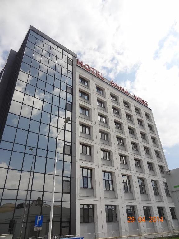 Hotel Emma West Craiova Exterior foto